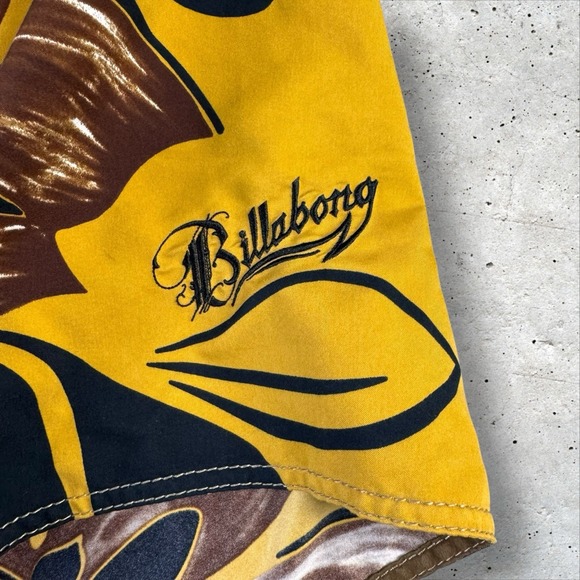 Billabong Y2K Surfwear Baggy Embroidered Graphic Swim Board Surf Shorts Men's 42 - Picture 3 of 6